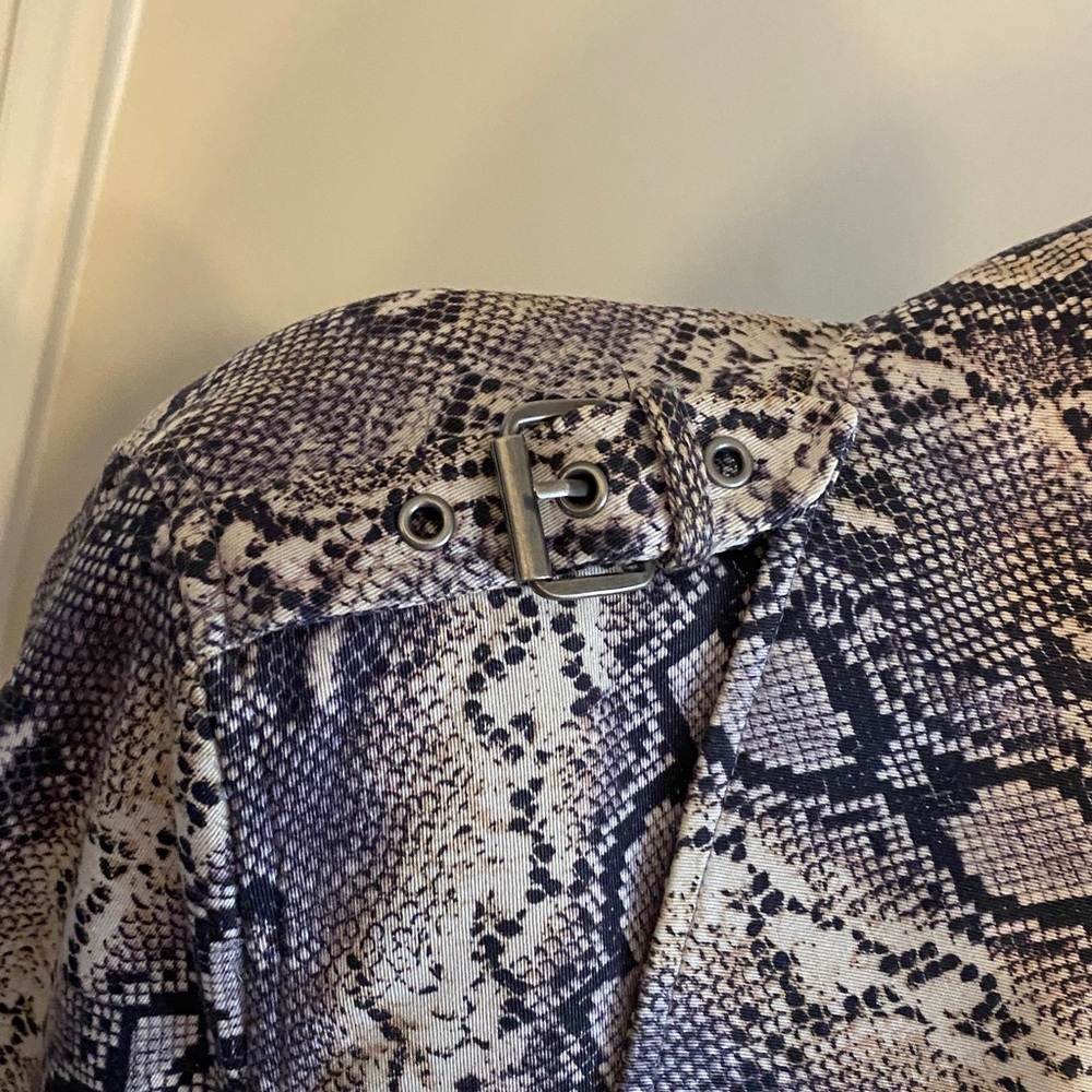 Michael Kors Trench Coat - Picture 4 of 9